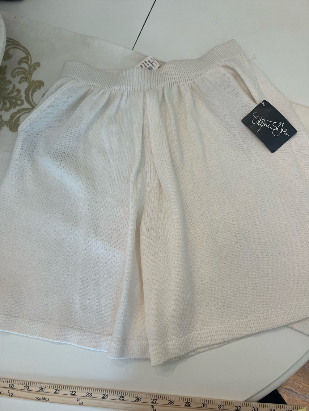 St. John Cream Knit Women’s Bermuda Shorts